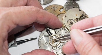 成都卡地亚手表受磁会损坏吗